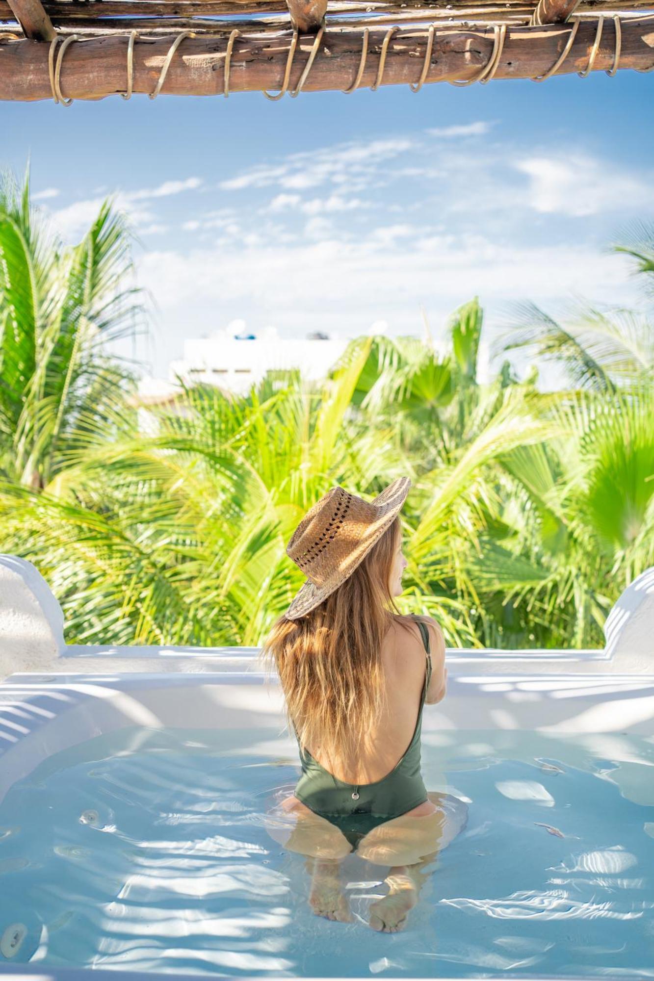Sirenas Caribbean Rooms Holbox Exteriör bild