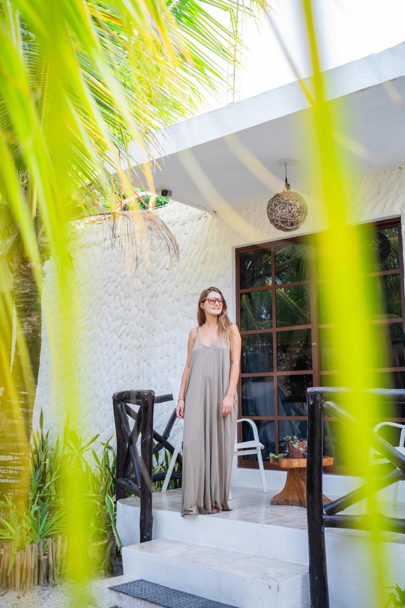Sirenas Caribbean Rooms Holbox Exteriör bild