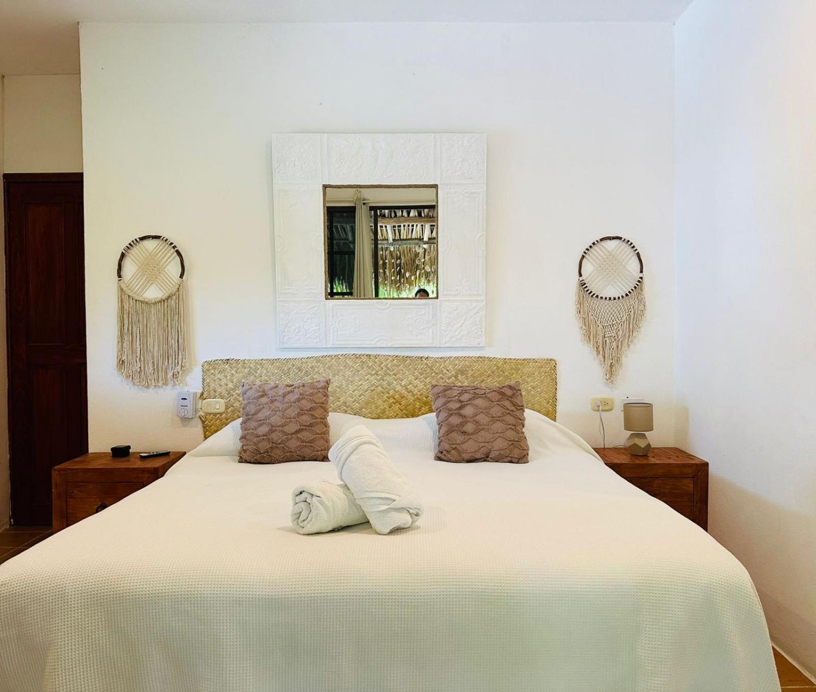 Sirenas Caribbean Rooms Holbox Exteriör bild