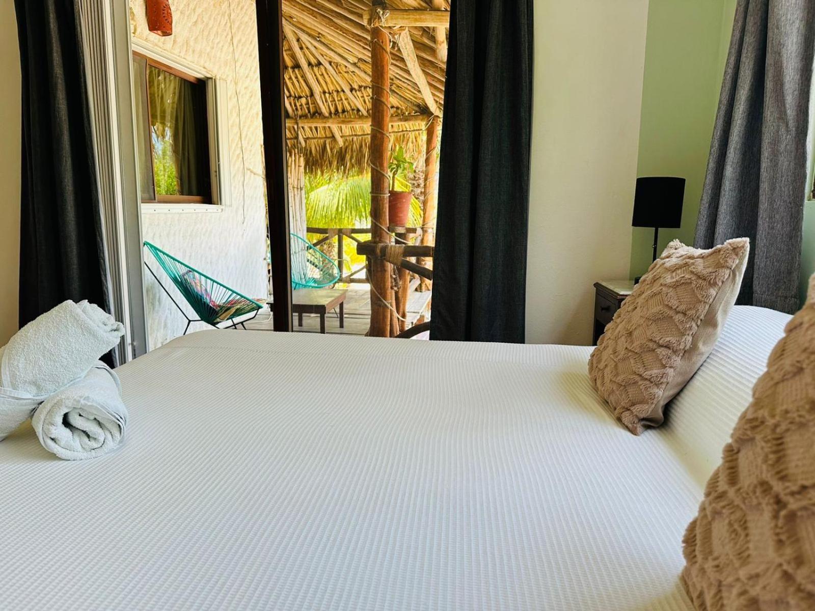Sirenas Caribbean Rooms Holbox Exteriör bild
